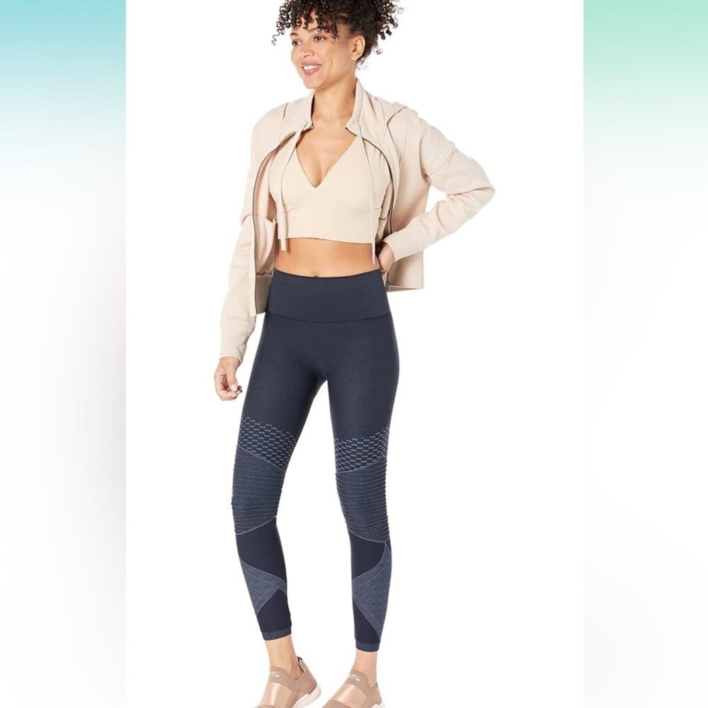 SPANX Women's Spanx Leggings Look at Me Now Seamless Moto Workout Small $88 - Picture 3 of 9